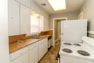 1247 S Quebec Ave in Tulsa, OK - Building Photo - Building Photo