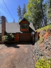 20805 Woodpecker Ravine Rd in Grass Valley, CA - Building Photo - Building Photo