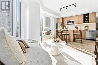 391 Slater St. in Ottawa, ON - Building Photo - Building Photo