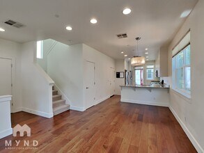 2517 Rice Alley in Sacramento, CA - Building Photo - Building Photo