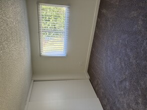 River Rock in Hemet, CA - Foto de edificio - Building Photo