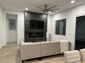 52 Reverie Hts Ave in Henderson, NV - Foto de edificio - Building Photo