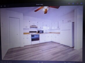 222 Madison St, Unit 3E in Joliet, IL - Building Photo - Building Photo