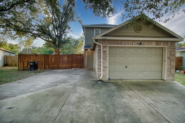 property at 1622 Dove Run