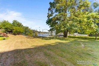 1168 NW Sunlit Ln in Bremerton, WA - Foto de edificio - Building Photo