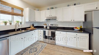 3980 Churn Crk Rd in Redding, CA - Building Photo