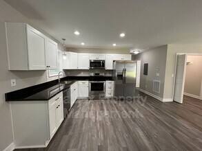 223 N Briggs Ave in Durham, NC - Building Photo - Building Photo