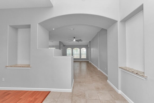 1819 Misty Falls Ln in Richmond, TX - Building Photo - Building Photo