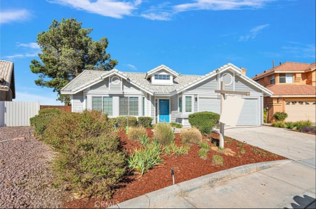 17674 High Vista St in Victorville, CA - Building Photo - Building Photo