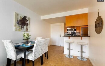 5540 Lindo Paseo, Unit 16 in San Diego, CA - Foto de edificio - Building Photo