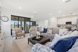 1973 Fresno Ave in Naples, FL - Building Photo - Building Photo