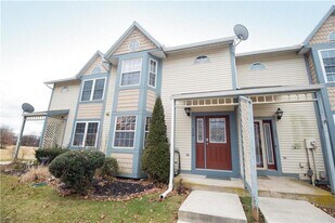 112 Freedom Ct in Bethlehem, PA - Building Photo