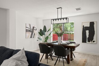 7403 Rankin Trail in Austin, TX - Building Photo - Building Photo
