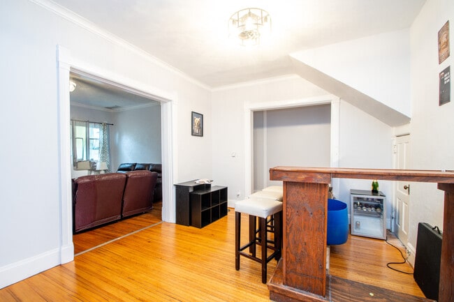 1403 W Barker Ave in Peoria, IL - Foto de edificio - Building Photo