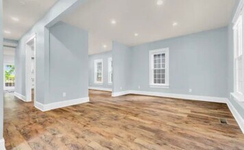 106 Grace St in Greenville, SC - Building Photo - Building Photo