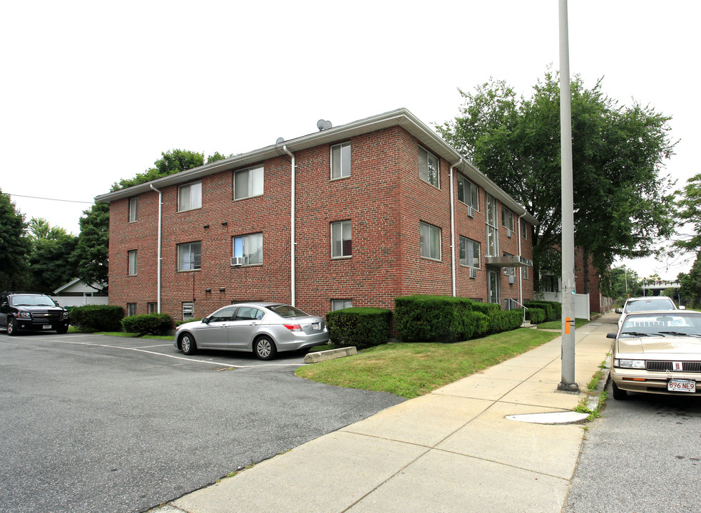 185 Salem St in Medford, MA - Building Photo