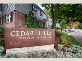 10351 SW Eastridge St in Portland, OR - Building Photo