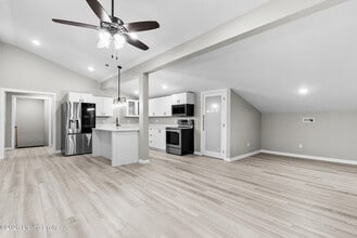 58 Riverside Ln in Sonora, KY - Building Photo - Building Photo