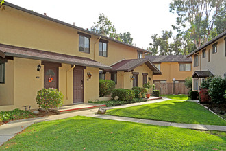 Franciscan Apartments in Foster City, CA - Building Photo - Building Photo