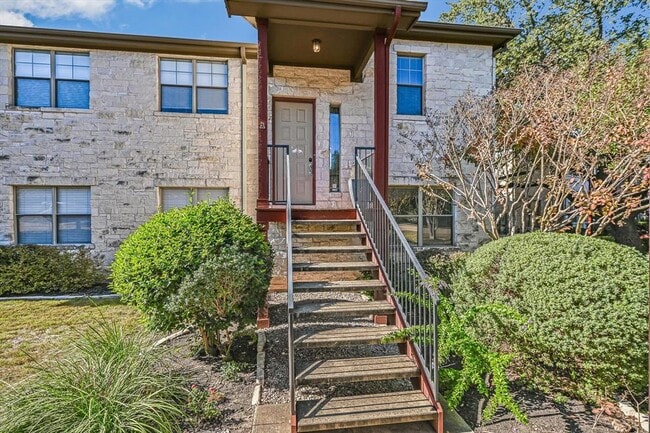 property at 4307 Eck Ln