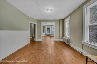 417 Taylor Ave in Scranton, PA - Building Photo - Building Photo