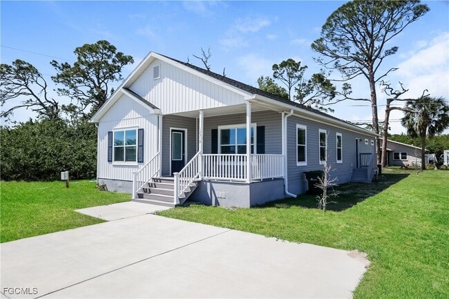 12319 Tangier St in North Port, FL - Building Photo - Building Photo