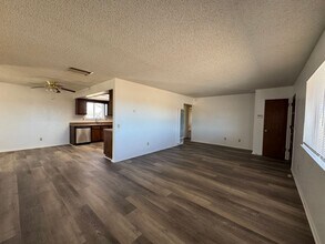 13860 Navarro Dr in Victorville, CA - Building Photo - Building Photo