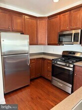 111 Glacier Dr in Berlin, NJ - Foto de edificio - Building Photo