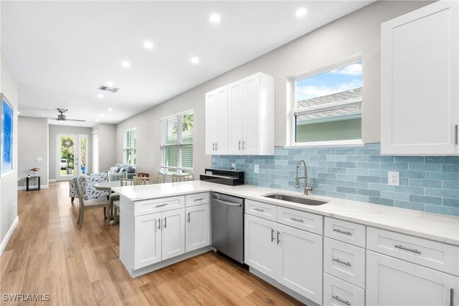 10004 Connecticut St in Bonita Springs, FL - Building Photo - Building Photo