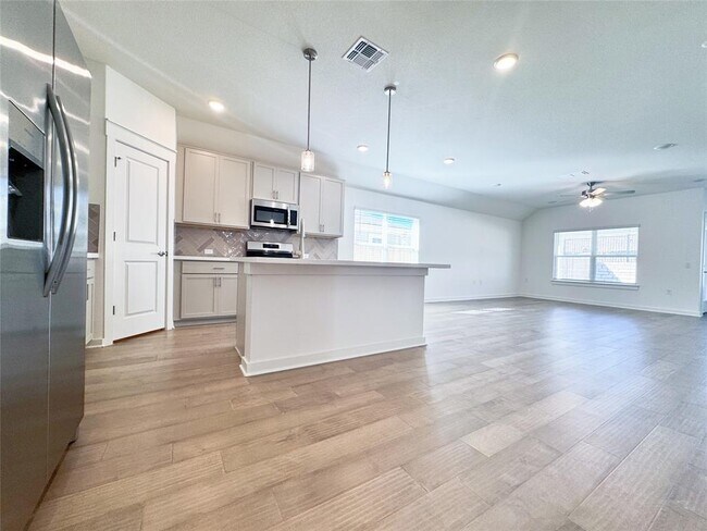 7604 Purple Drop Bnd in Austin, TX - Building Photo - Building Photo