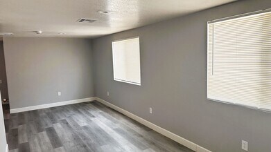 1318-1320 El Tejon Ave in Bakersfield, CA - Foto de edificio - Building Photo