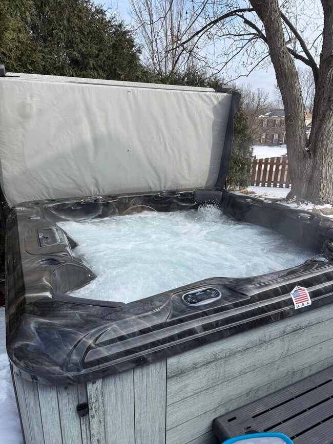 725 Buffalo Cir in Carol Stream, IL - Building Photo - Building Photo