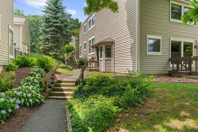 31 Stevens Pl in Rocky Hill, CT - Building Photo - Building Photo