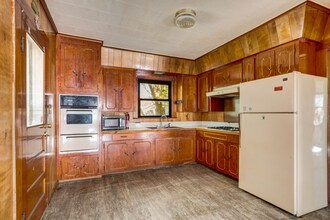 714 Saint Jude Ave in New Iberia, LA - Building Photo - Building Photo