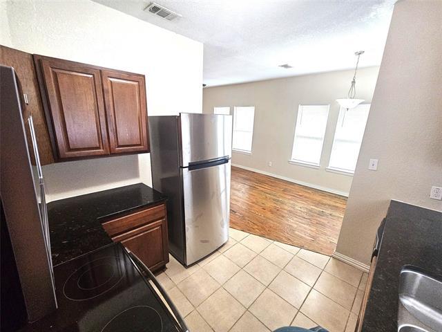 1927 W 10th St in Dallas, TX - Building Photo - Building Photo