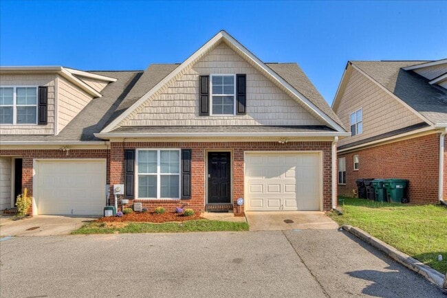 property at 140 Grove Landing Ct