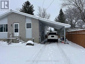 746 St Jean St in Casselman, ON - Building Photo