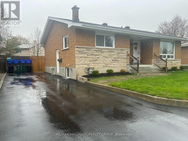 property at 1540 Maxime St