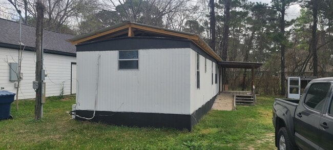 11440 Underwood St in Willis, TX - Building Photo - Building Photo