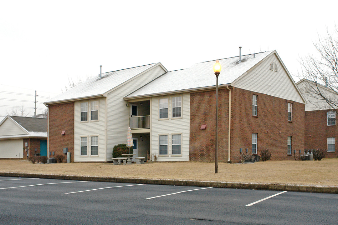 Lions Arms Apts I & II in Louisville, KY - Foto de edificio