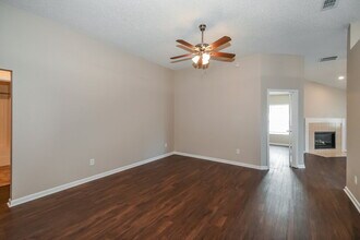 8628 Springtree Road in Jacksonville, FL - Building Photo - Building Photo