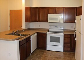 101 Elliott Ln in Oregon, WI - Building Photo