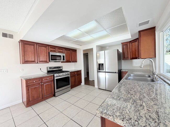 7362 Brian Ln in La Palma, CA - Building Photo - Building Photo