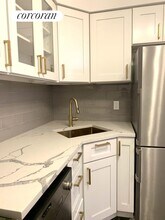 38 W 69th St in New York, NY - Building Photo - Building Photo