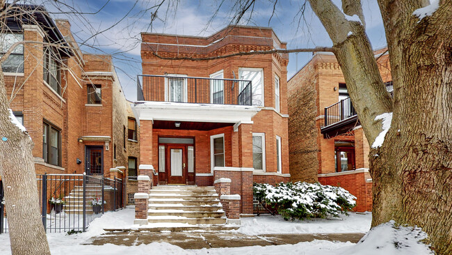 property at 4519 N Artesian Ave