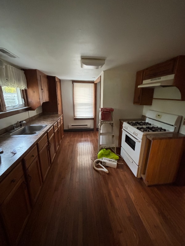 property at 5785 Downey Ave