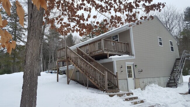 40 Fieldview Dr, Unit A in Buxton, ME - Building Photo - Building Photo