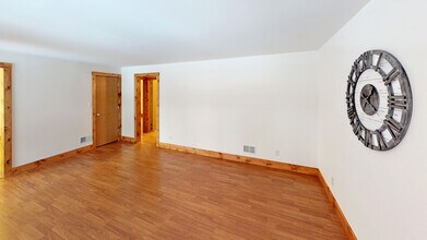 1206 W Ash St, Unit 2-L in Springfield, IL - Foto de edificio - Building Photo