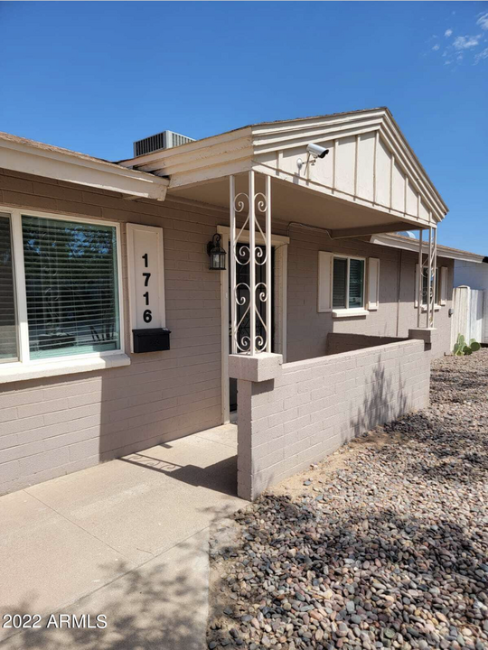 1716 W Mountain View Dr in Mesa, AZ - Building Photo