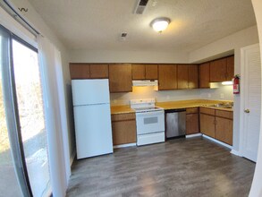 81 Duiguid Dr in Lynchburg, VA - Foto de edificio - Building Photo